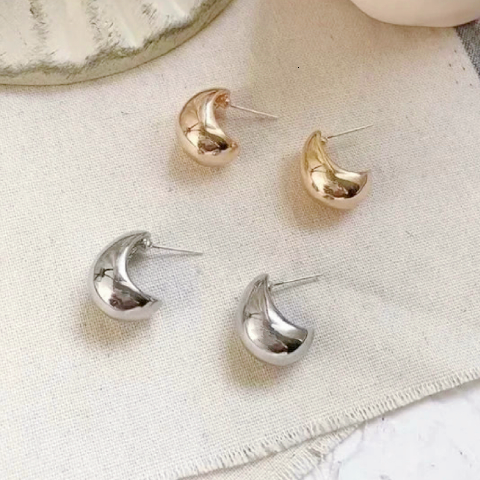 Riveria Small Chunky Crescent Shape Stud Earrings