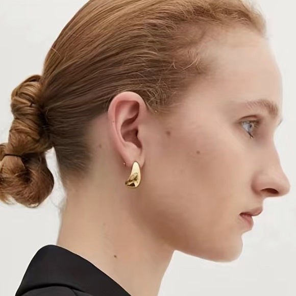 Riveria Small Chunky Crescent Shape Stud Earrings