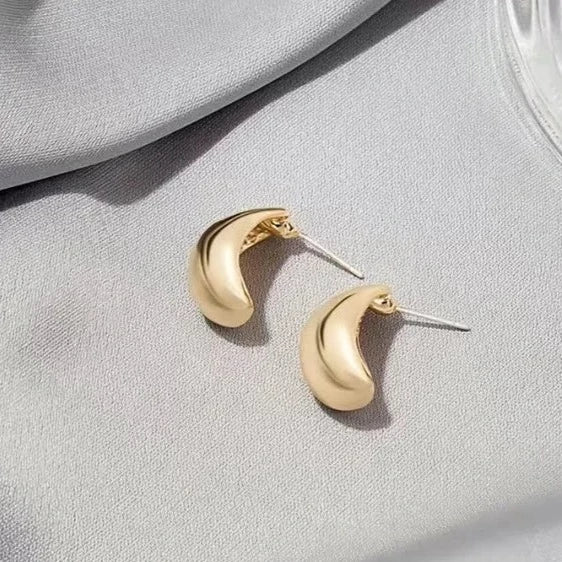 Riveria Small Chunky Crescent Shape Stud Earrings
