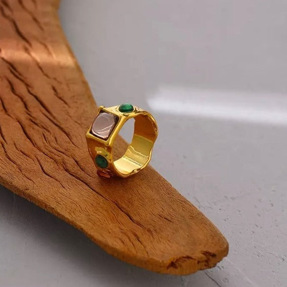 Vintage Style Stone Inlaid Gold-tone Ring