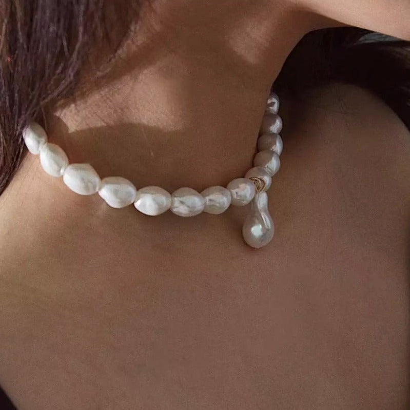 Baroque Style Faux Pearl Choker Necklace