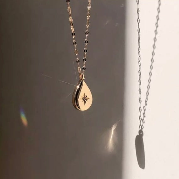 Pear Shape Star Signet Gold-plated Necklace