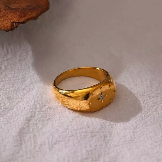 Gold-plated Star Signet Ring