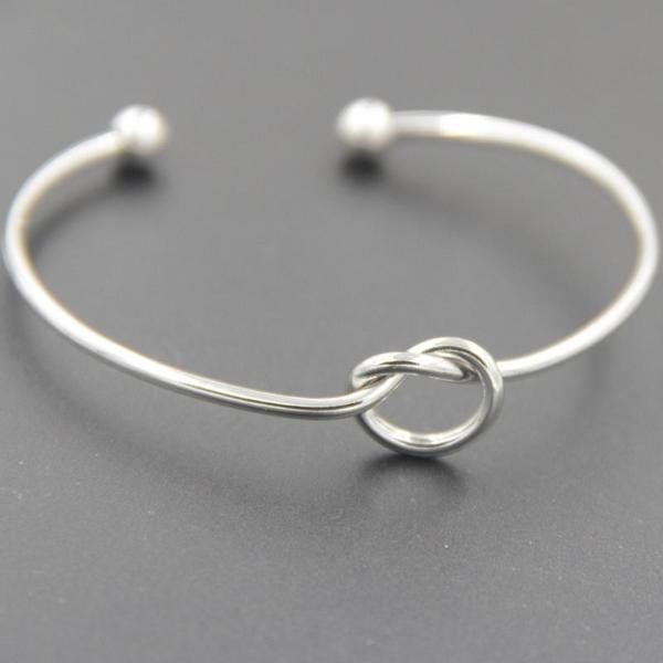 Knot Cuff