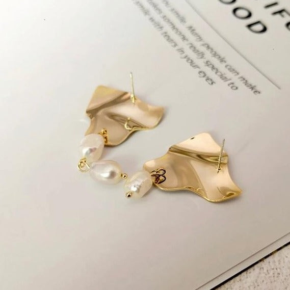 Irregular Shape Asymmetric Pearl Drop Earrings