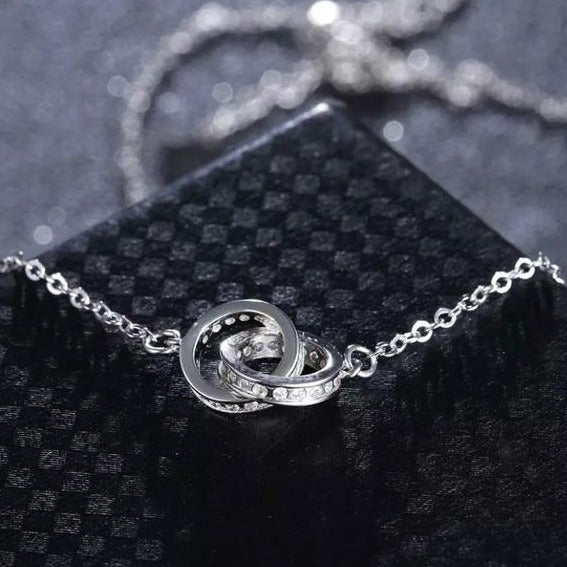 Silver-Plated Interlocking Rings Pendant Necklace