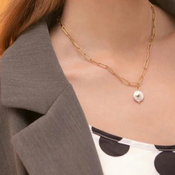 Gold Chain Necklace With North Star Pearl