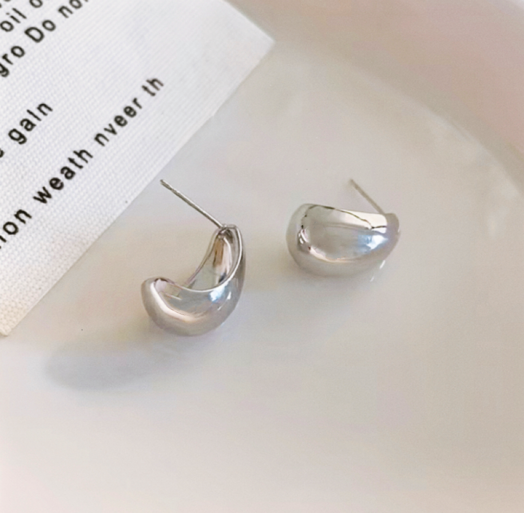 Riveria Small Chunky Crescent Shape Stud Earrings