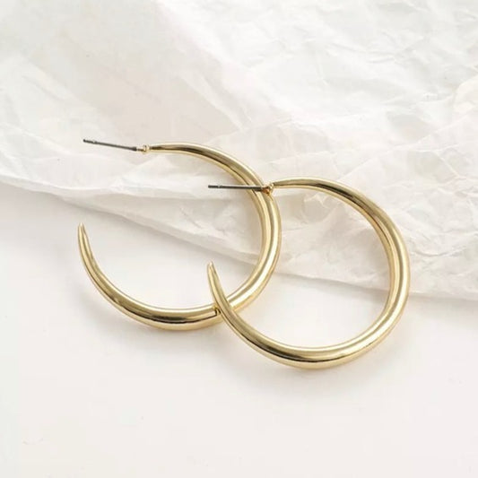 Minimalist Gold Hoop Earrings