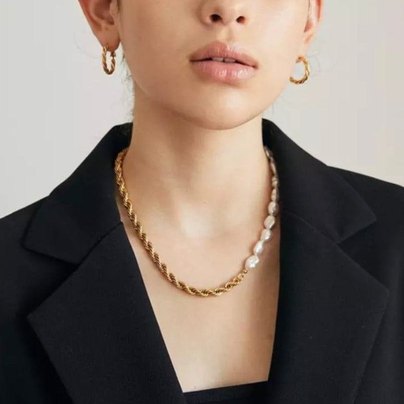 Fashion 14K Gold Plated Brass Half Pearl Half Chain Link Choker Freshwater Pearl  Pendant Choker Necklace Jewelry for Women - China Pearl Necklace and  Baroque Pearl Necklace price | Made-in-China.com