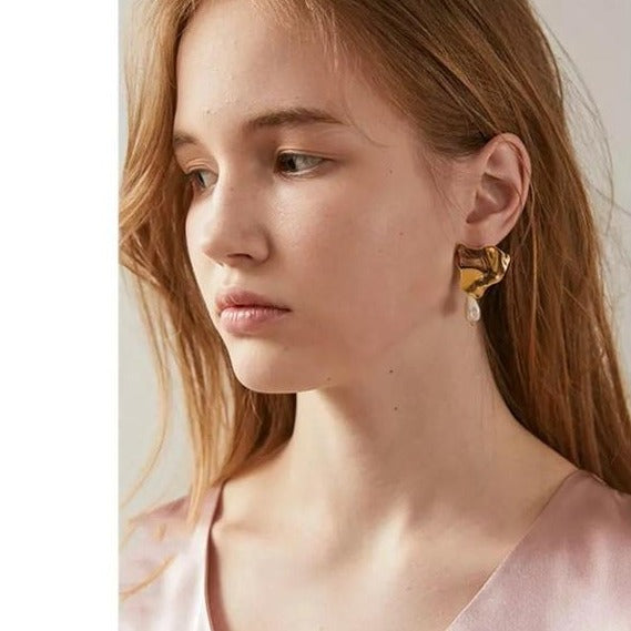 Irregular Shape Asymmetric Pearl Drop Earrings
