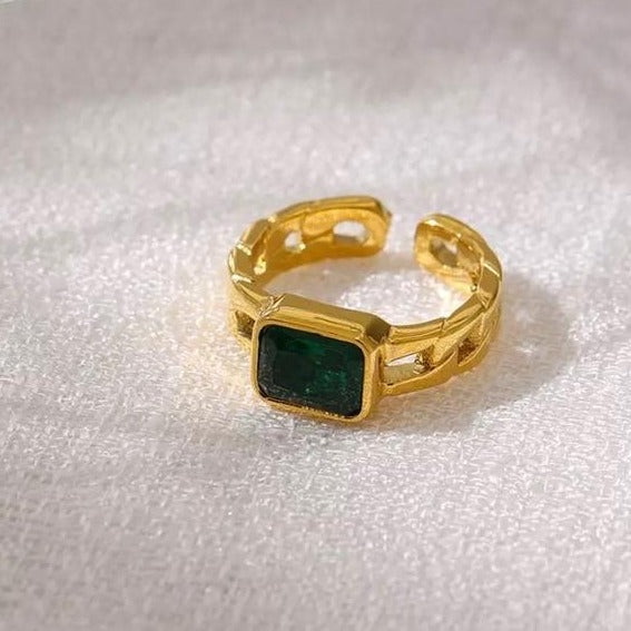 Gold Link Ring With Green Emerald